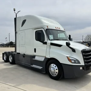 2020 Freightliner Cascadia 126